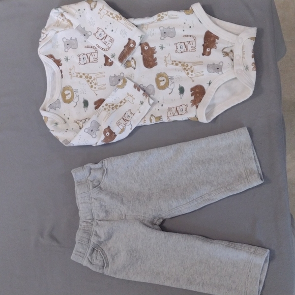 Carter's Mixed 9mo. Wildlife Lot* Great Used Condition* - Picture 3 of 5